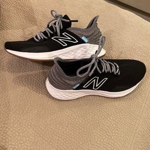 NEW BALANCE Womens Fresh Foam Athletic Shoes 6.5